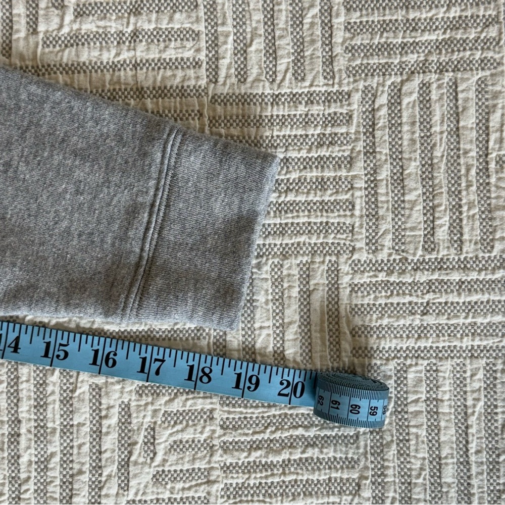 Tommy Hilfiger Flag Logo Crewneck Sweatshirt Grey | Unisex Small | Classic 90s - Picture 8 of 8